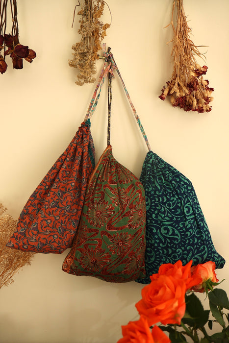 GIFT BAGS - 5 / 10 Silk Saree Bags